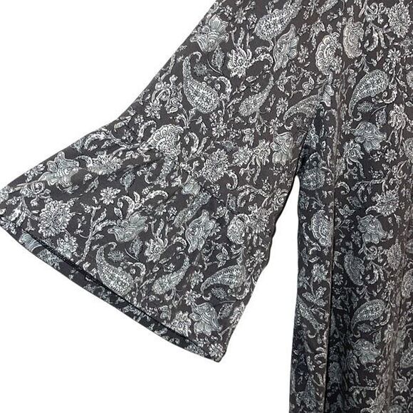 J. Jill Womens Paisley Floral Bell 3/4 Sleeve Boho Top Tunic Gray White Size 2X - Picture 4 of 7